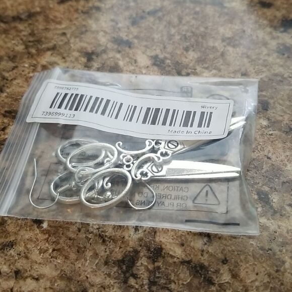 Scissor dangle style earrings - Picture 6 of 8